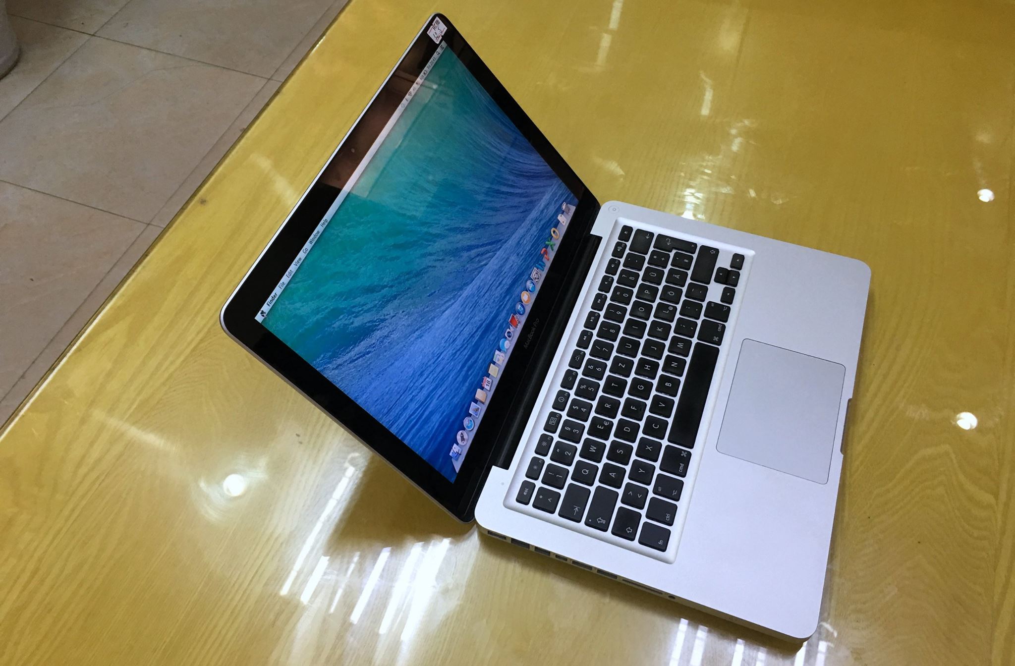 Macbook Pro MC700 -9.jpg
